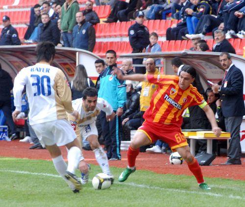 Süper Lig'de Kayserispor, Ankaragücü'nü 2-0 yendi.