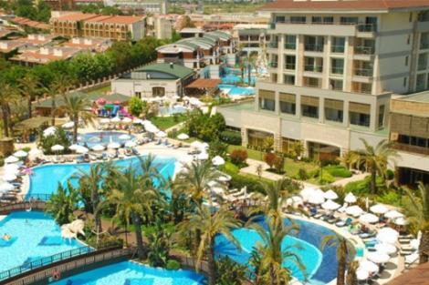 Sunis Hotel Beach Resort&Spa

Holiday check redaksiyonunun özel ödülüne layık görüldü. (Antalya Manavgat/Kumköy)

Listede yer alan diğer Türk otelleri ise şöyle;