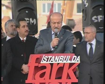 Saadet Partisi'nin İstanbul mitingi: Bugün Çağlayan'ın ikinci konuğu Saadet Partililer oldu. Mitingde Necmettin Erbakan sürprizi yaşandı. Erbakan uzun bir aradan sonra meydanlarda yerini aldı.