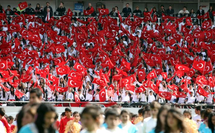 İstanbul'da 23 Nisan Ulusal Egemenlik ve Çocuk Bayramı çeşitli etkinliklerle kutlandı.