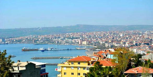 TEKİRDAĞ: CHP'nin AK Parti'yi geride bıraktığı diğer bir kent olan Tekirdağ'da dah önce bu kentten seçilen Tevfik Ziyaeddin Akbulut yine aday.