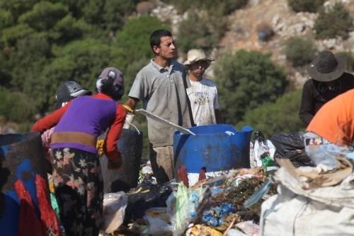 İşte mavisiz, kumsalsız, şaaşasız Bodrum'dan insan manzaraları...