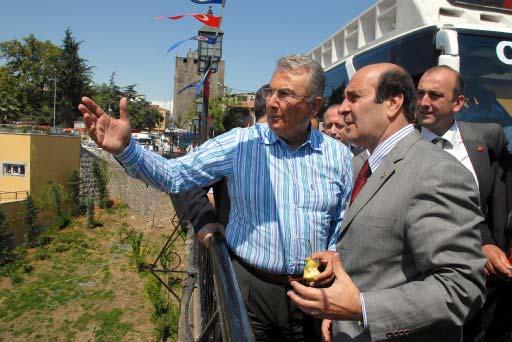 Deniz Baykal, Trabzon'da moral buldu.