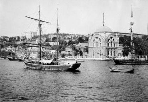 Dolmabahçe Camii