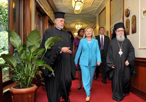 Çeşitli temaslarda bulunmak üzere İstanbul'a gelen ABD Dışişleri Bakanı Hillary Clinton, Fener Rum Patriği Bartholomeos'u ziyaret etti.