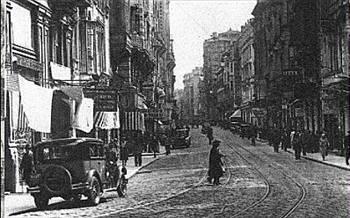 BEYOĞLU

Kentin Avrupa yakasında,Başiktaş-Şişli-Kasımpaşa-Haliç arasındadır