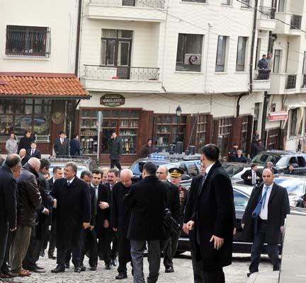 Cumhurbaşkanı Abdullah Gül topaç oynadı
