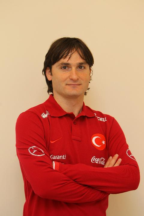 TAMER SİVRİKAYA (U17/U16 Milli Takım Antrenörü)