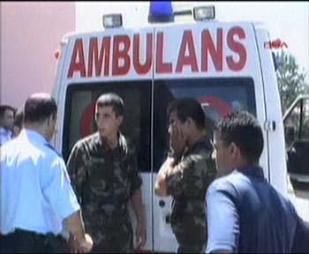 Erzincan'ın Kemah İlçesi'nde, PKK'lı teröristlerce yola döşenen mayının patlaması sonucunda ilk belirlemelere göre 9 askerimiz şehit oldu