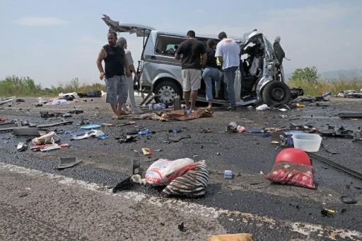 Bulgaristan'ın Lübimets ile Svilengrad kasabası arasında meydana gelen trafik kazasında 1'i çocuk, 7 Türk hayatını kaybetti