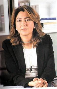 <div class="GalleryMainDescription">Arzuhan Doğan Yalçındağ: Aydın Doğan'ın kızıdır. Ailesi Gümüşhane'lidir.</div>
<div> </div>
<div class="NoPrint"> </div>