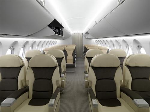 Kanadalı uçak yapımcısı Bombardier firması, Avrupa pazarı için yeni üretim merkezi arıyor. Gündemde Türkiye ve Fas var. Ancak Türkiye'nin tercihte artıları daha fazla...