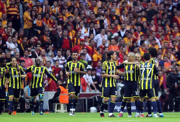 Okunmuş su, okunmuş şeker, okunmuş yemek gördüm ama Okunmus takımı ilk defa görüyorum OHA Fenerbahçe : )))