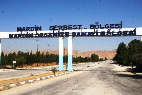2010'un ilk 9 ayında Mardin Organize Sanayi Bölgesi'nde 30 fabrika açıldı. 2011 yılında 60 fabrika için yatırım başvurusu yapıldı. Yapılan ve yapılacak yatırımlar ardından Mardin'de 2 bin 834 kişinin istihdam edilmesi hedefleniyor.