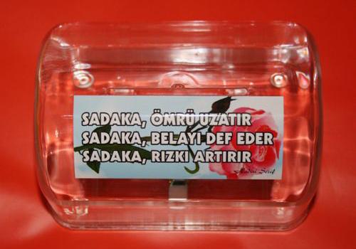 15. Ecdadın “Sadaka Taşları”ndan yola çıkarak, evimizde küçük bir “İyilik Kutusu”-“Hayır Kutusu” uygulaması başlatılır. Sonra da, çocuklarla birlikte, yardımı kimlere yapalım diye düşünülür, konuşulur, birlikte karar verilir.