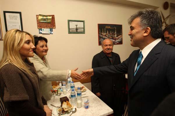 Cumhurbaşkanı Abdullah Gül topaç oynadı
