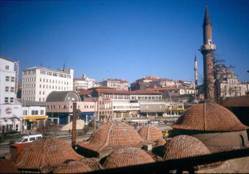 BOLU ---

Temayül yoklaması sonrası AK Parti Mülletvekili aday adaylarının oy sonuçları şu şekilde oluştu;

Mehmet Emin Güz (334 oy), İsmail Altıntaş (296 oy), Fehmi Küpçü (241 oy), Tahsin Akduman (226 oy), Mehmet Türker (160 oy), Hatice Dinç (112 oy), Mehmet Demiröz (101 oy), Uğur Salih Uçar (92 oy), Elif Nur Şener Yerlikaya (86 oy), İbrahim Sadi Özalp (83 oy), İdris Atalay (79 oy), Fahrettin Afacan (72 oy), Hasan Özer (67 oy), Tuğba Karademir (62 oy), Mustafa Uğur Türesin (57 oy), Mesut Koçyiğit (56 oy), Zeki Şimşek (55 oy), Ferudun Kaya (50 oy), Güler Mert (49 oy), Yakup Evirgen (45 oy), İbrahim Çakır (41 oy), Seyfullah Oktay Arslan (40 oy), Osman Şevki Çelebi (27 oy), Veysel Aydemir (22 oy), İlhami Türker (21 oy), Yunus Çetin (17 oy), Özlem Fatime Ulusoy (17 oy), Ahmet Şişman (14 oy), Hüseyin Yılmaz (11 oy), Ali Özdemir (7 oy), Necmettin Gül (7 oy).
