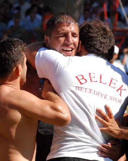 647. Tarihi Kırkpınar Yağlı Güreşleri'nde, Antalya'dan Recep Kara başpehlivanlığı kazandı.