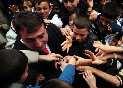 Başbakan bahşişi böyle kapışıldı
