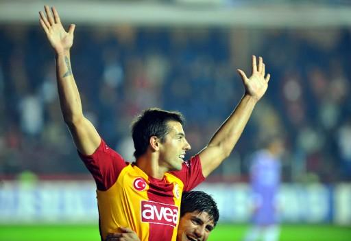 Galatasaray'ın yıldız isimlerinden Milan Baros, gol yollarında yaşadığı suskunluğu Hacettepe karşısında bulduğu 3 golle hat-trick yaparak bozdu.