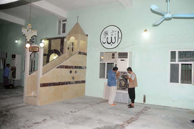 Diyarbakırın Ergani ilçesinde 2 günde 4 cami yakılmak istendi. Saldırganlar, camilerden birinin hizmet veremez hale gelmesine neden oldu.