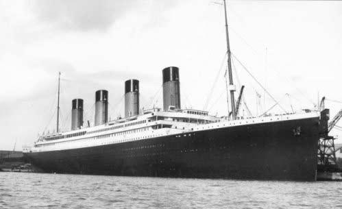 İngiliz White Star Line denizcilik şirketine ait lüks donanımlı Titanic yolcu gemisi 14-15 Nisan 1912 tarihinde Atlas Okyanusu'nda batmıştı.