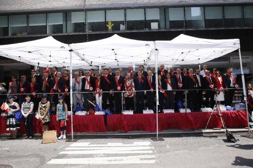New York'ta 28'inci geleneksel Türk Günü Yürüyüşü ve Festivali büyük bir coşkuyla yapıldı. Törenlere F.Bahçe, G.Saray, Beşiktaş, Trabzon ve Karşıyaka taraftarları damga vurdu.