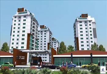 DEMİRLİPARK YAKACIK
Demirli Yapının İstanbul Kartal Yakacıkta inşa ettiği Demirlipark projesinde, 66 ile 205 m2 arasında 1+1den 5+1 penthouse ve bahçe dubleksine 6 tip daire seçeneği sunuluyor. 9 blokta yer alan 294 konutun fiyatı 145 bin liradan başlıyor. Peşin ödemede yüzde 10 indirim uygulayan firma, yüzde 1 peşinat ve aylık yüzde 0.78 faiz oranıyla 120 ay banka kredisi de kullandırabiliyor. 24 saat güvenlik hizmeti sunulacak olan projede, açık ve kapalı yüzme havuzları, tenis kortu, masa tenisi, basketbol-voleybol-futbol sahaları, açık ve kapalı fitness alanları, sauna, bay-bayan kuaförü, kafe ve restoran, toplantı ve organizasyon odası, ortak alanlarda wireless internet bağlantısı, süpermarket, yürüyüş parkurları, meyve bahçeleri, açık ve kapalı otopark, oto kuaförü gibi sosyal olanaklar bulunuyor.
Web: www.demirlipank.com
Tel: 0216 444 36 75