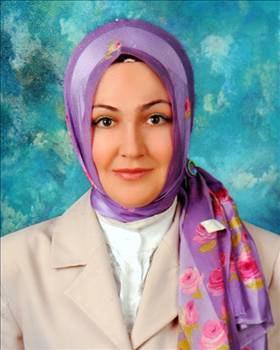 Yine bir röportajında "Artık beni bitkisel bir hayat bekliyor" demişti, haklı çıktı. Toplumsal ilişkiler bağlamında neredeyse bitkisel bir hayat sürüyor. Gözlerin hep onun üzerinde olduğu düşüncesiyle sokaklarda halen ürkek ve tedirgin yürüyor.