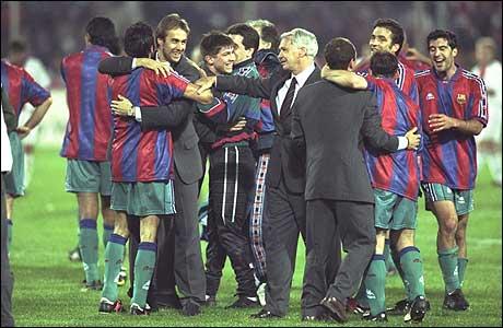 İngiltere Milli Takımı'nın eski futbolcusu ve teknik direktör Sir Bobby Robson'un 76 yaşında İngiltere'nin County Durham kentindeki evinde kansere yenik düştüğü bildirildi.