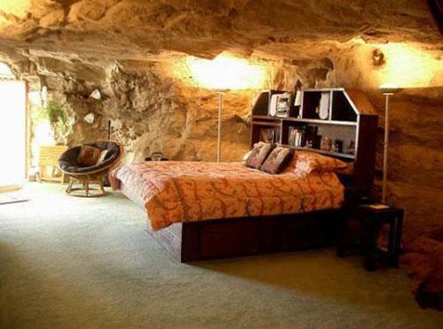 Kokopelli's Cave, ABD - New Mexico eyaletinin kuzeyinde, Farmington Kasabasında bulunan otel ayrıca Mesa Verde Milli Parkın yakınında konumlandırılmış vaziyette.