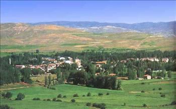 <p>ERZİNCAN Erzincan ovasından adını alır. Ezirgan diye halk tarafından söylenir. Buranın eski adı Eriza’dır.</p>