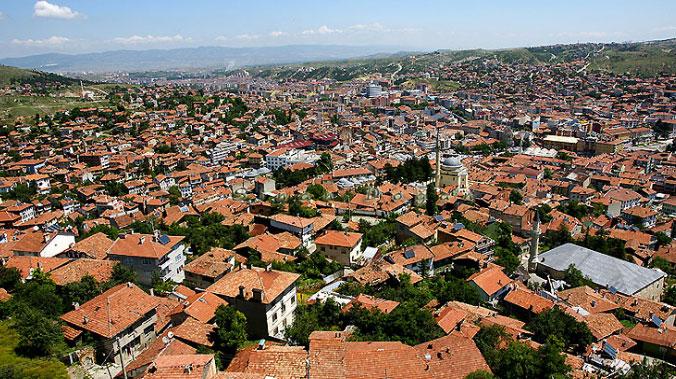 KASTAMONU: Yerel seçimlerde AK Parti'nin MHP'ye kaybettiği bu ilden partinin önde gelen isimlerinden Hakkı Köylü aday gösterildi.