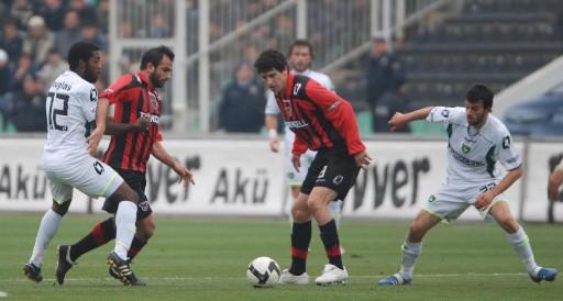 Super Lig'de Denizlispor, Gaziantepspor'u 2-0 yendi.