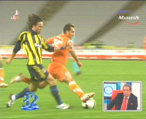 2) Buna faul demek komik. Gökhan kızınca da sarı veriyorsun. Gökhanın ilk sarısı yanlış.