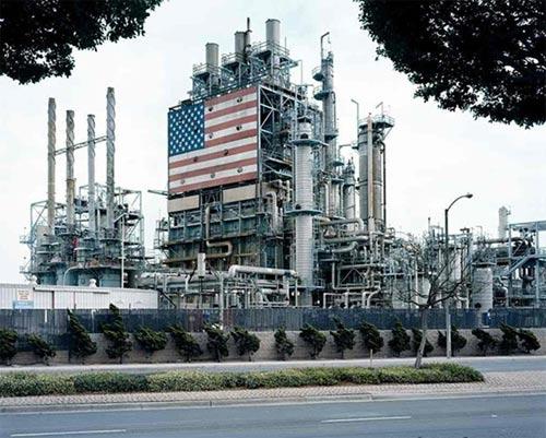 Mitch Epstein
2003-2008 tarihli Amerikan Gücü dizisinden BP Carson Rafinerisi, California 2007