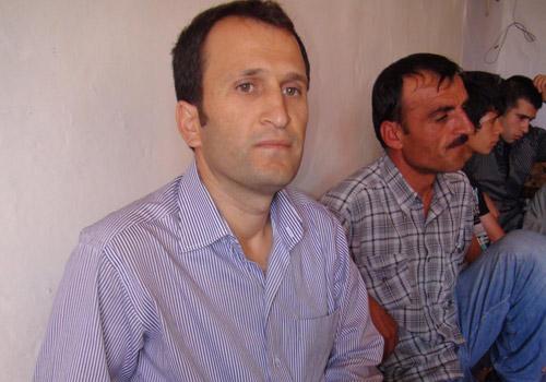 Bingöl'ün Genç ilçesine bağlı Güzeldere köyü kırsalında PKK'lı teröristle çıkan çatışmada şehit düşen Komando Er Muhammet Aygör'ün Konya'daki baba evine ateş düştü