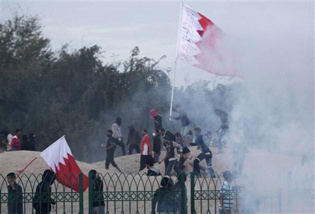 Hükümet açıklamasında, başkent Manama'da yapılan gösterilerin şiddete dönüşmesinin sorumlusunun ülkenin muhalefetteki en büyük Şii grubu El Vifak olduğu belirtildi.