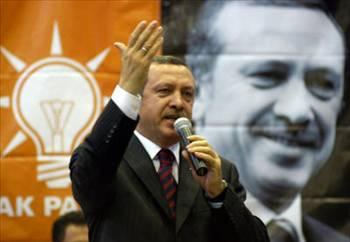 Bundan tam 9 yıl önce bugün bir parti kuruldu ve girdiği ilk seçimlerde oldukça yüksek bir oy oranını yakalayarak Türkiye'yi yönetmeye başladı. 8 yıldır hala aynı parti tarafından yönetiliyoruz. 14 Ağustos 2001'de Recep Tayyip Erdoğan kurucu başkanlığında kurulan Ak Parti'den bahsediyoruz...