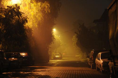 Görüş mesafesinde azalmaya neden olan kirlilik, akşam ve gece saatleri zirveye çıktı.