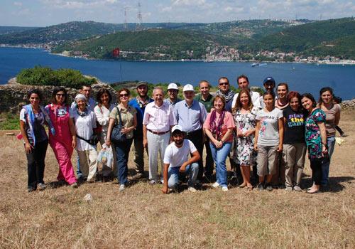 Beykoz Anadolu Kavağı sırtlarindaki Yoros Kalesi kazısı, kentin kültür ve turizm hayatına İstanbulun tarihi açısından çok önemli tarihi değerler kazandırıyor.