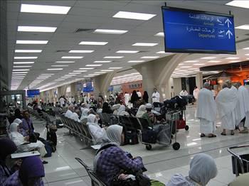 Mekke'ye VIP Hac ve Umre turları düzenleyen bir diğer acente olan Vizyon Turizm'in yetkilisi Anıl Yıldırım, Mekke'de oda fiyatlarının ortalamanın üzerinde bir artış gösterdiğini doğruluyarak şu bilgileri veriyor: