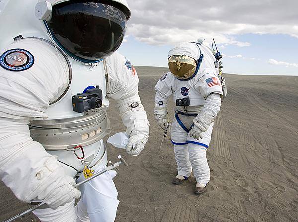 Astronotların çöl eğitimi