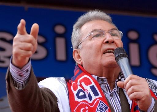 Cumhuriyet Halk Partisi Genel Başkanı Deniz Baykal, AK Parti Hükümetinin, Cumhuriyet tarihinin en çok para kullanan hükümeti olduğunu söyledi.