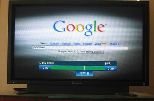 Google TV: Android yazılımını TV'lere, blue-ray oynatıcılara ve Buddy Box gibi cihazların içine entegre etmek isteyen Google TV kısıtlamaların olmadığı özgür bir platform olmanın yanı sıra, Flash gibi içerikleri yönetebilecek donanımlar ile güçlendirilmiş olacak. Google TV, telefonun özelliklerini kullanmayan Android uygulamalar ile beraber de çalışabilecek. Yine de büyük yayıncılar (CBS, NBC, ABC, Fox) ve Hulu kendi içeriklerine erişilmesini engelledi.