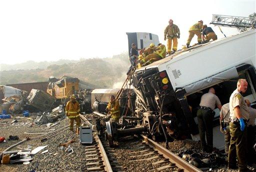 Tren kazası sonrası can pazarından 50 kare
