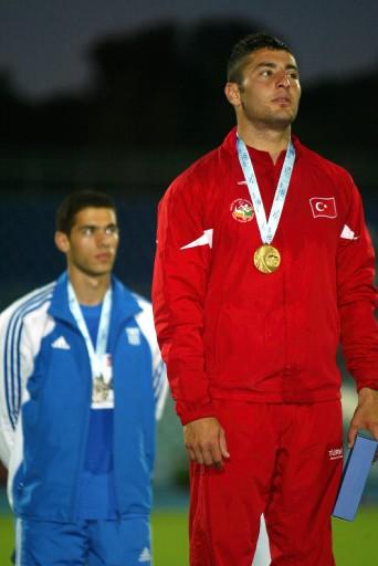 16. Akdeniz Oyunları'nda atletizmde erkekler cirit atmada Fatih Avan altın madalya kazandı.