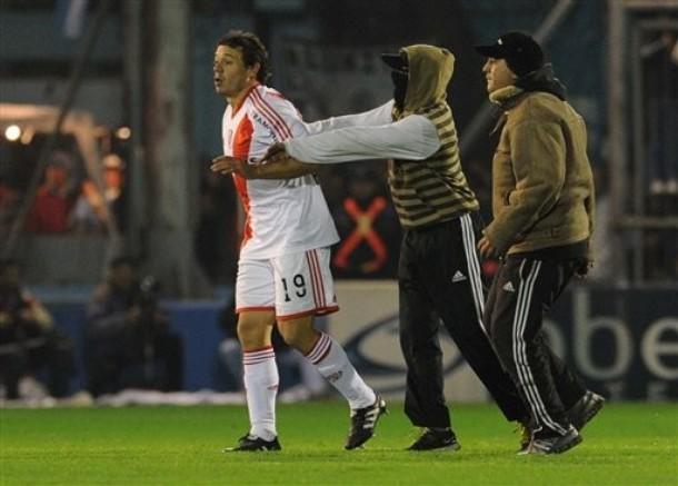 Arjantin Ligi'nde ilk kez küme düşen River Plate'in 33, Boca Juniors'un 23, Independiente'nin 14 şampiyonluğu bulunuyor.