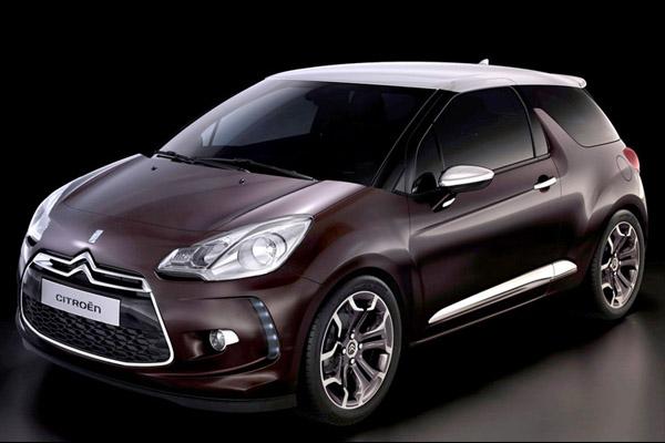 <strong>CITROEN</strong>
<br><br>
AĞUSTOS ayında Citroenin sunduğu kampanya avantajı ile tüketiciler tüm binek modellerine 12 bin TL için 12 ay yüzde 0.69 faiz indirimi ile sahip olabiliyor. Binek araçların yanı sıra ticari araçlarıyla da yoğun ilgi gören Citroen, ticari araç segmentinin önde gelen modeli Citroen Nemo modelinde de, 10 bin TL için 12 ay, yüzde 0 faiz veya perakende indirimi avantajı sunuyor