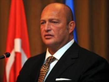 <div class="GalleryMainDescription">Mustafa Koç: Doğum 1960 İstanbul</div>
<div> </div>
<div class="NoPrint"> </div>